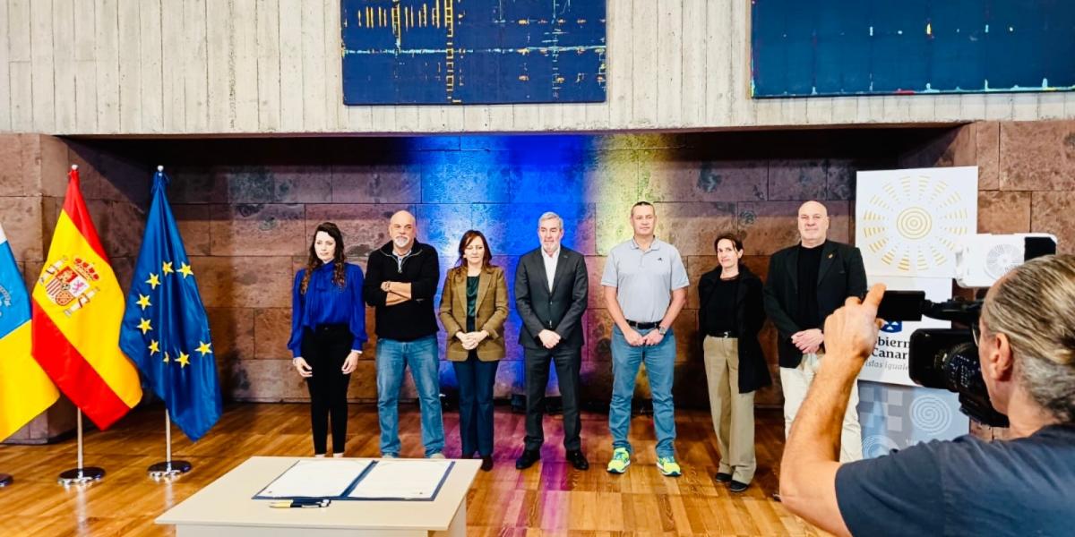 firma plan ordenacion personal laboral Gobierno de Canarias portada